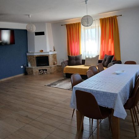 Cîrţişoara Casa Loredana מראה חיצוני תמונה