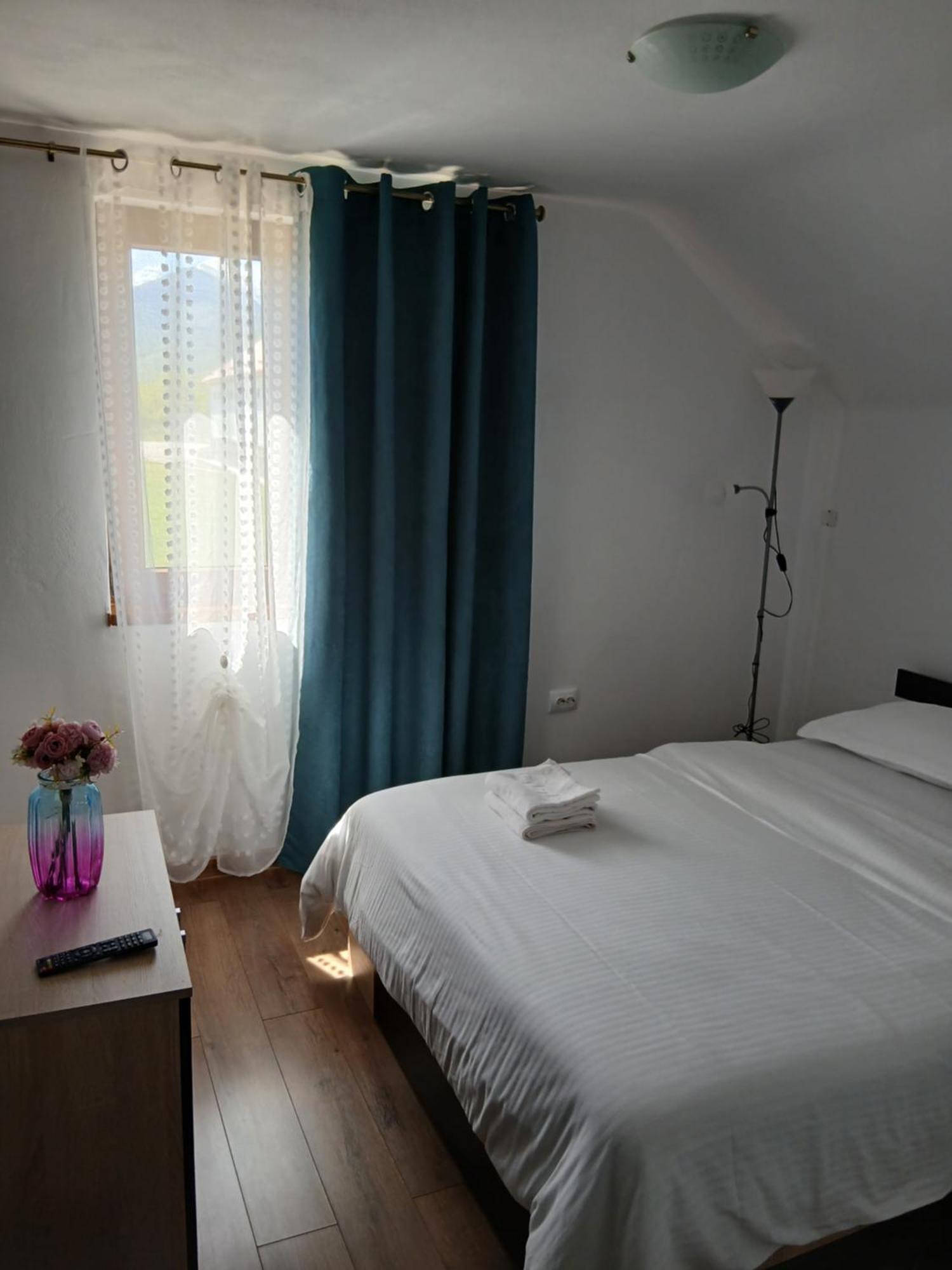 Cîrţişoara Casa Loredana מראה חיצוני תמונה